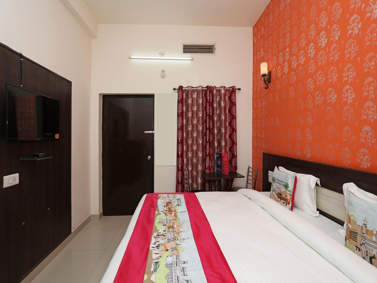 Oyo 11041 Hotel Taj Ansh Агра Экстерьер фото